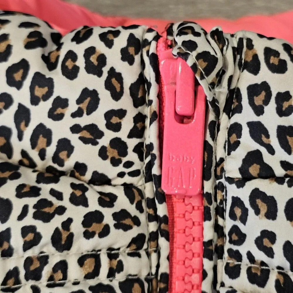 Gap Girls 3T Puffer Vest Leopard‎ Print Zip Closure Pink Liner Jacket